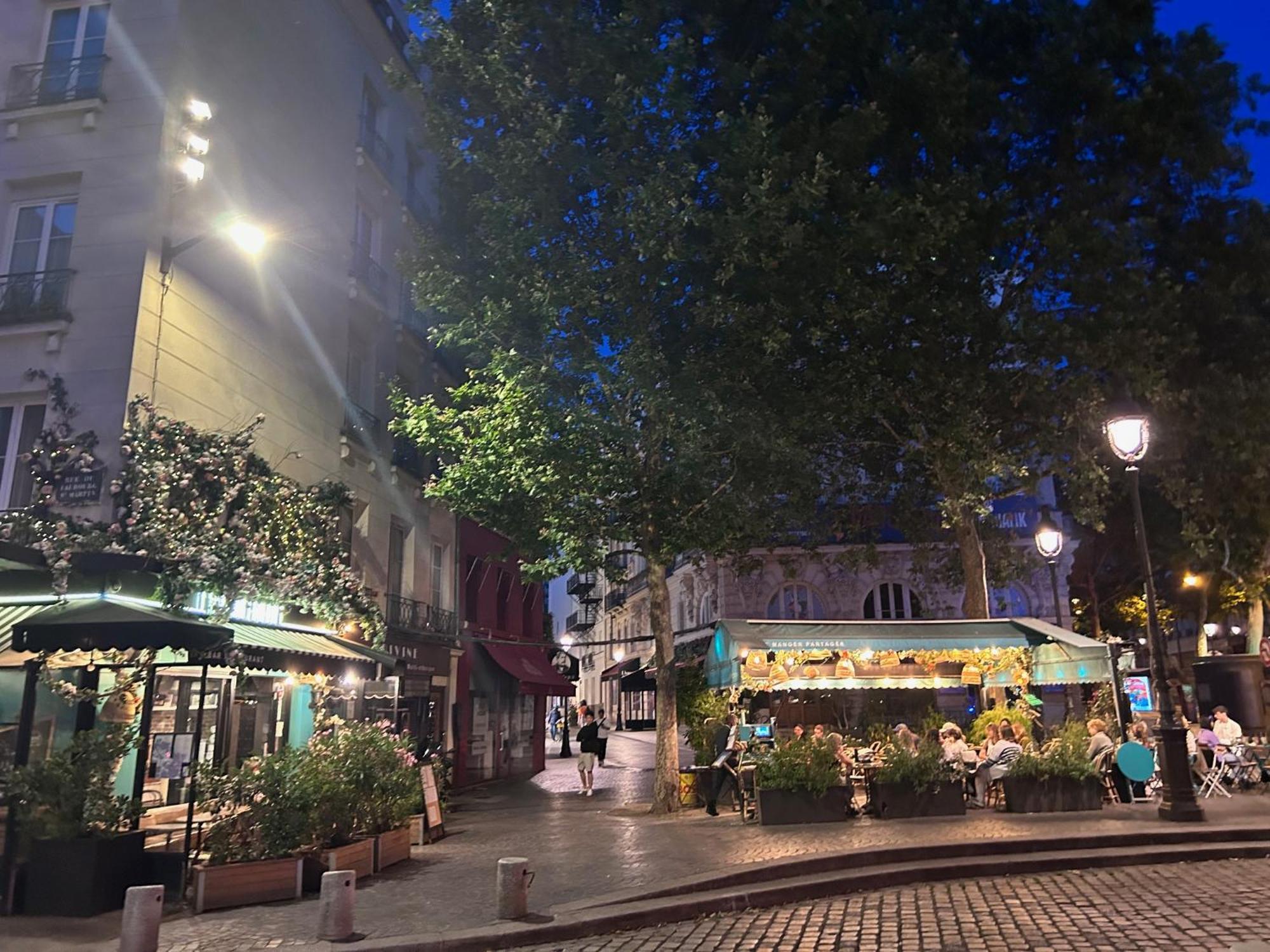 Apartment Centre - Amazing Flat Saint Martin Paris